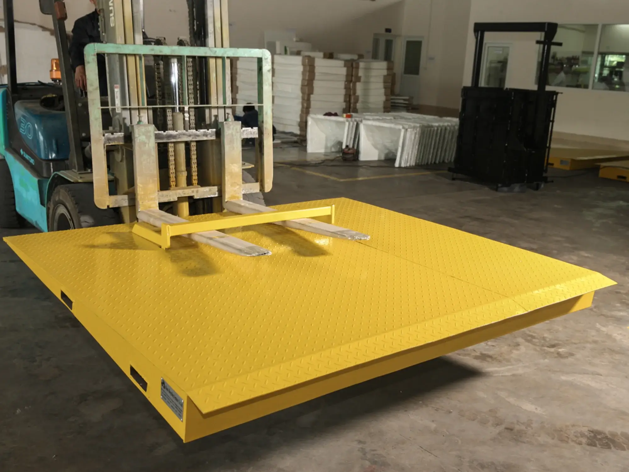 Shipping Container Loading Ramps
