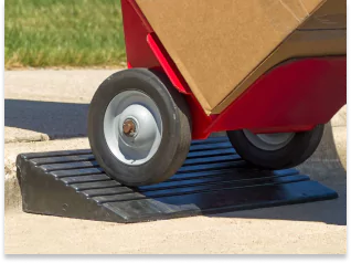 2-w-ribbed-rubber-curb-ramp-10000-lbs-capacity-653786d414ea6